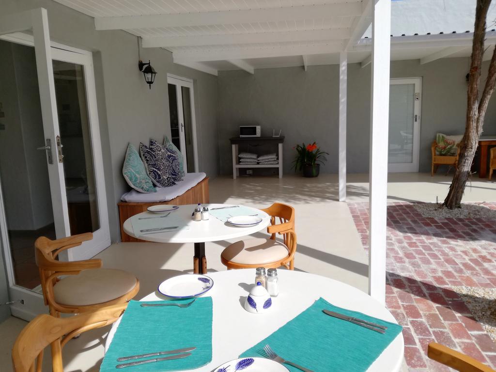 Livesey Lodge Guest House Hermanus Dış mekan fotoğraf