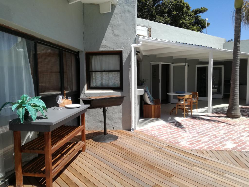 Livesey Lodge Guest House Hermanus Dış mekan fotoğraf